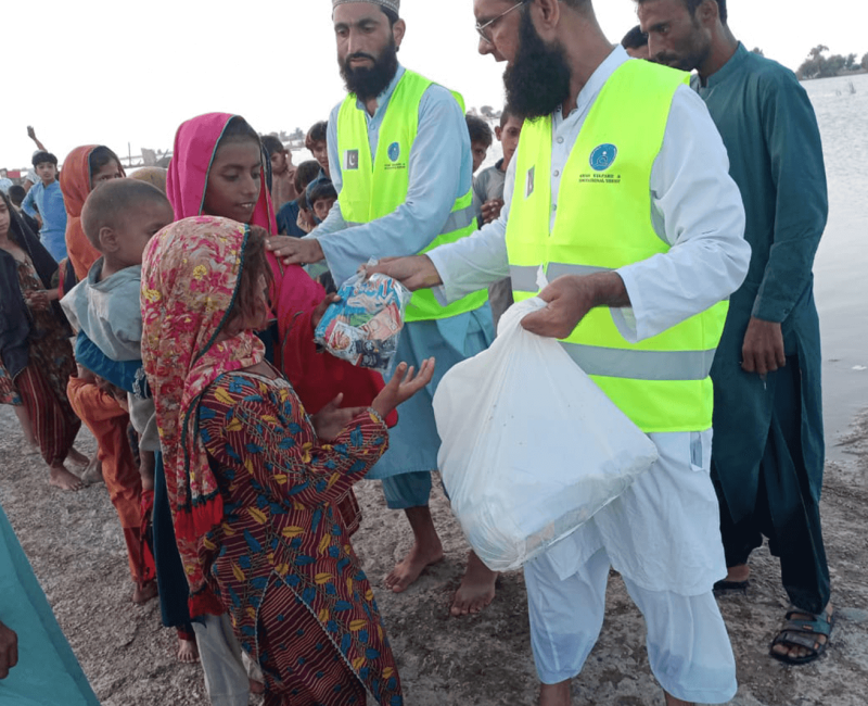 disaster management water crisis flood affectees help out by ghais welfare and educational trust (11)