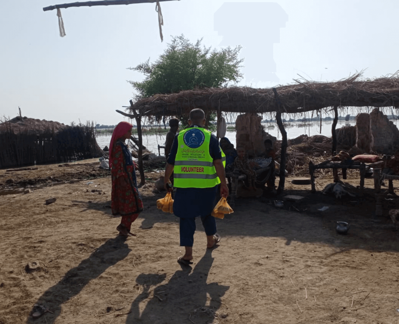 disaster management water crisis flood affectees help out by ghais welfare and educational trust (2)-1